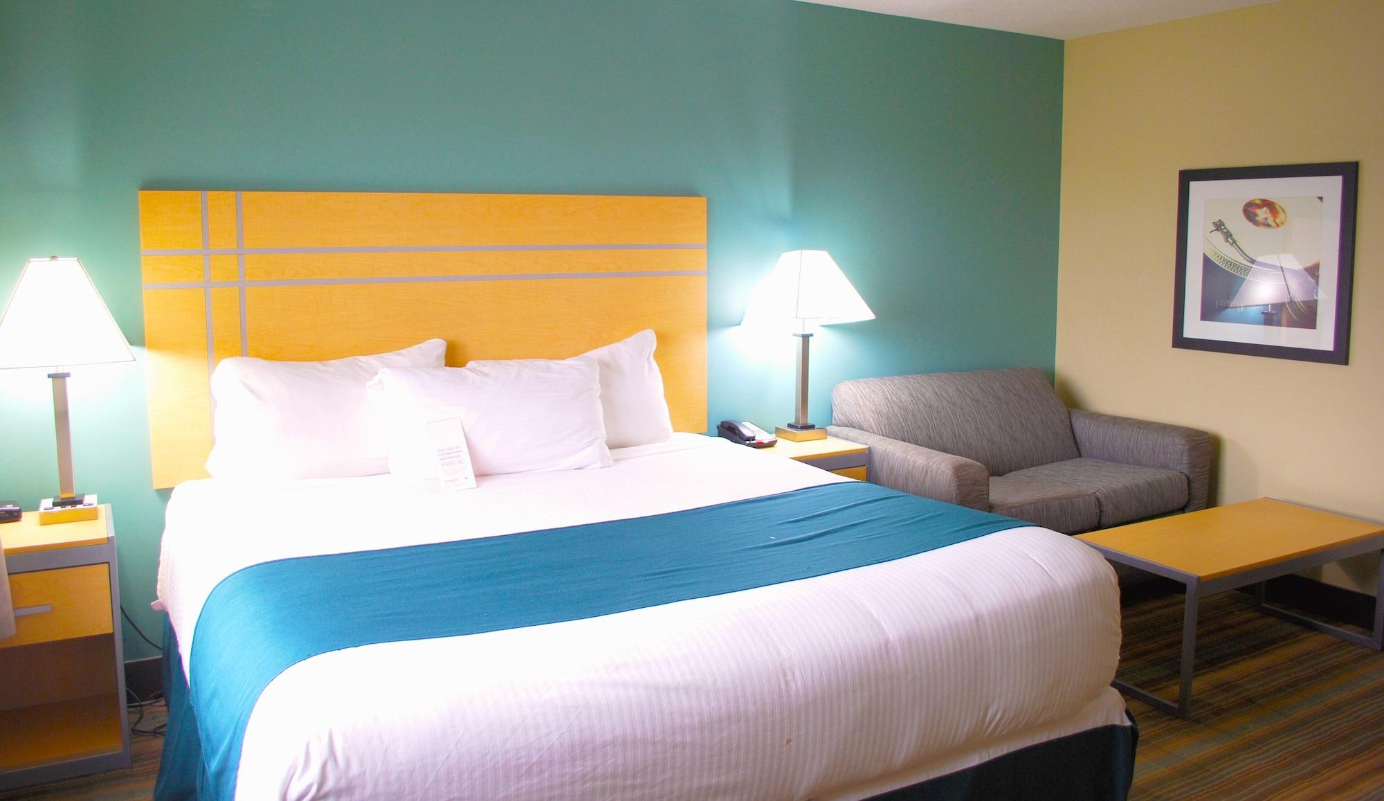Ramada By Wyndham Edmonton Yellowhead Nw ภายนอก รูปภาพ