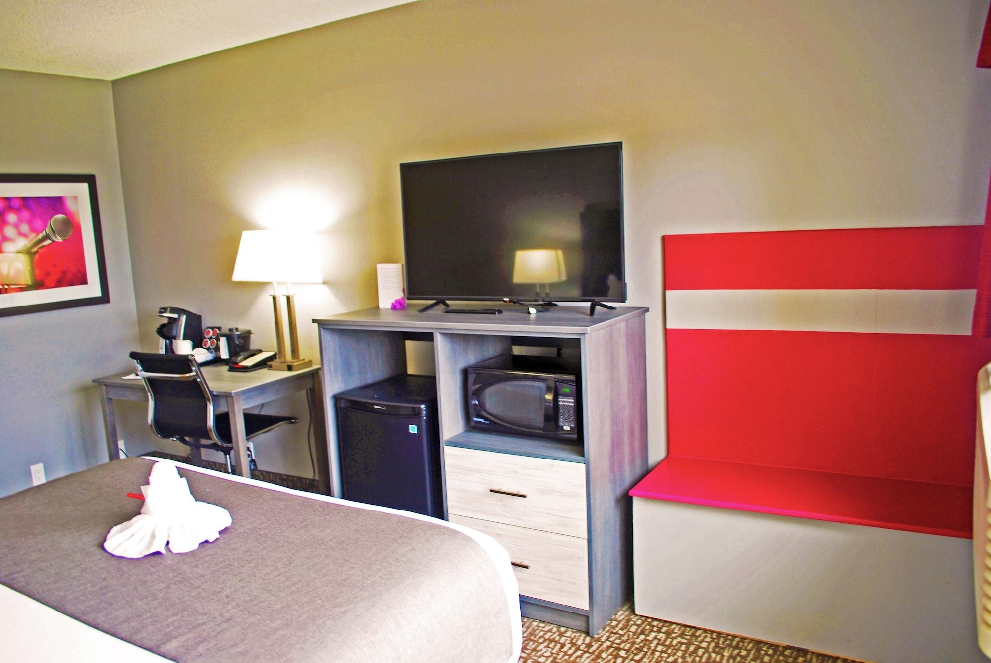 Ramada By Wyndham Edmonton Yellowhead Nw ภายนอก รูปภาพ