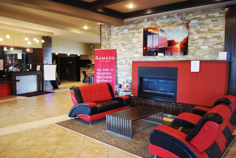Ramada By Wyndham Edmonton Yellowhead Nw ภายนอก รูปภาพ
