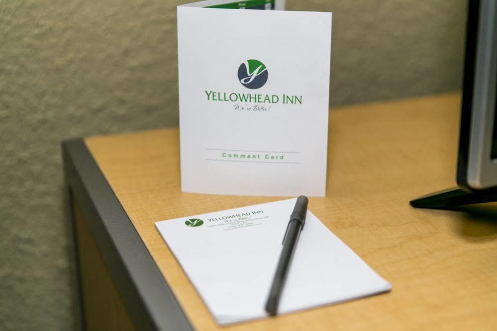 Ramada By Wyndham Edmonton Yellowhead Nw ภายนอก รูปภาพ