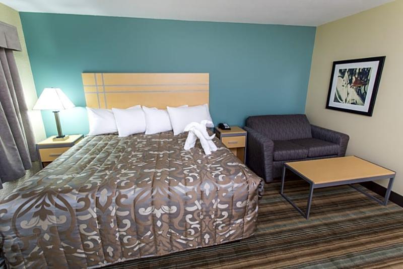 Ramada By Wyndham Edmonton Yellowhead Nw ภายนอก รูปภาพ